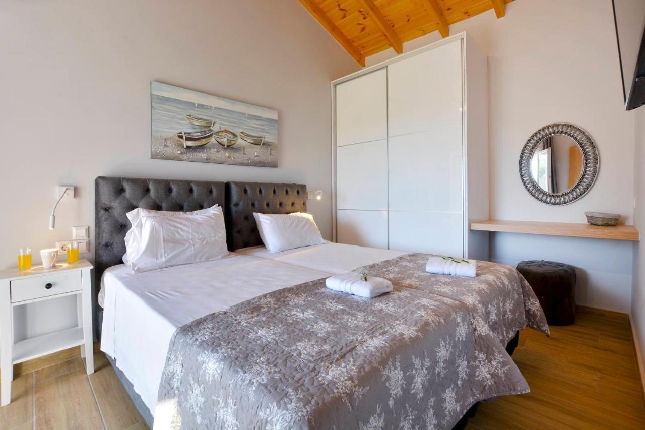 Stylish Privet Poolside Villa Agios Georgios  Exterior foto