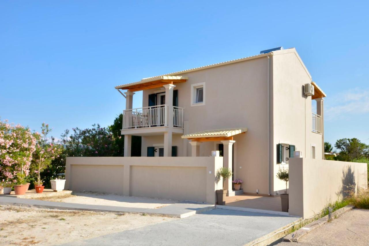 Stylish Privet Poolside Villa Agios Georgios  Exterior foto