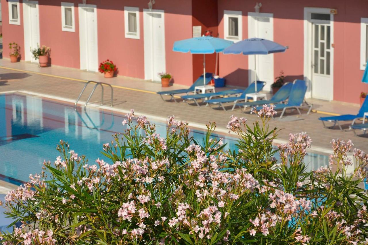 Stylish Privet Poolside Villa Agios Georgios  Exterior foto